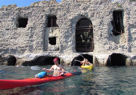 donna morta a posillipo|Napoli, dramma Posillipo: ragazza muore in kayak